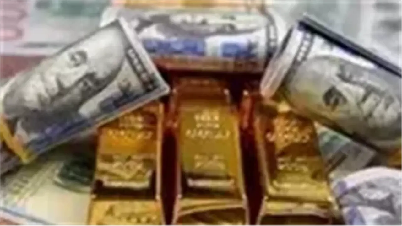 تغيرات في أسعار الذهب والدولار وتسجيل عيار 21 نحو 7350 جنيهاً اليوم